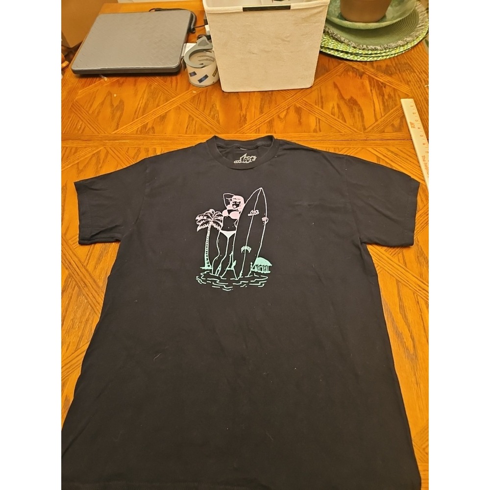 …lost Tshirt Medium Black SS‎ Surfing Skateboard Beach Hawaii Bikini Babe